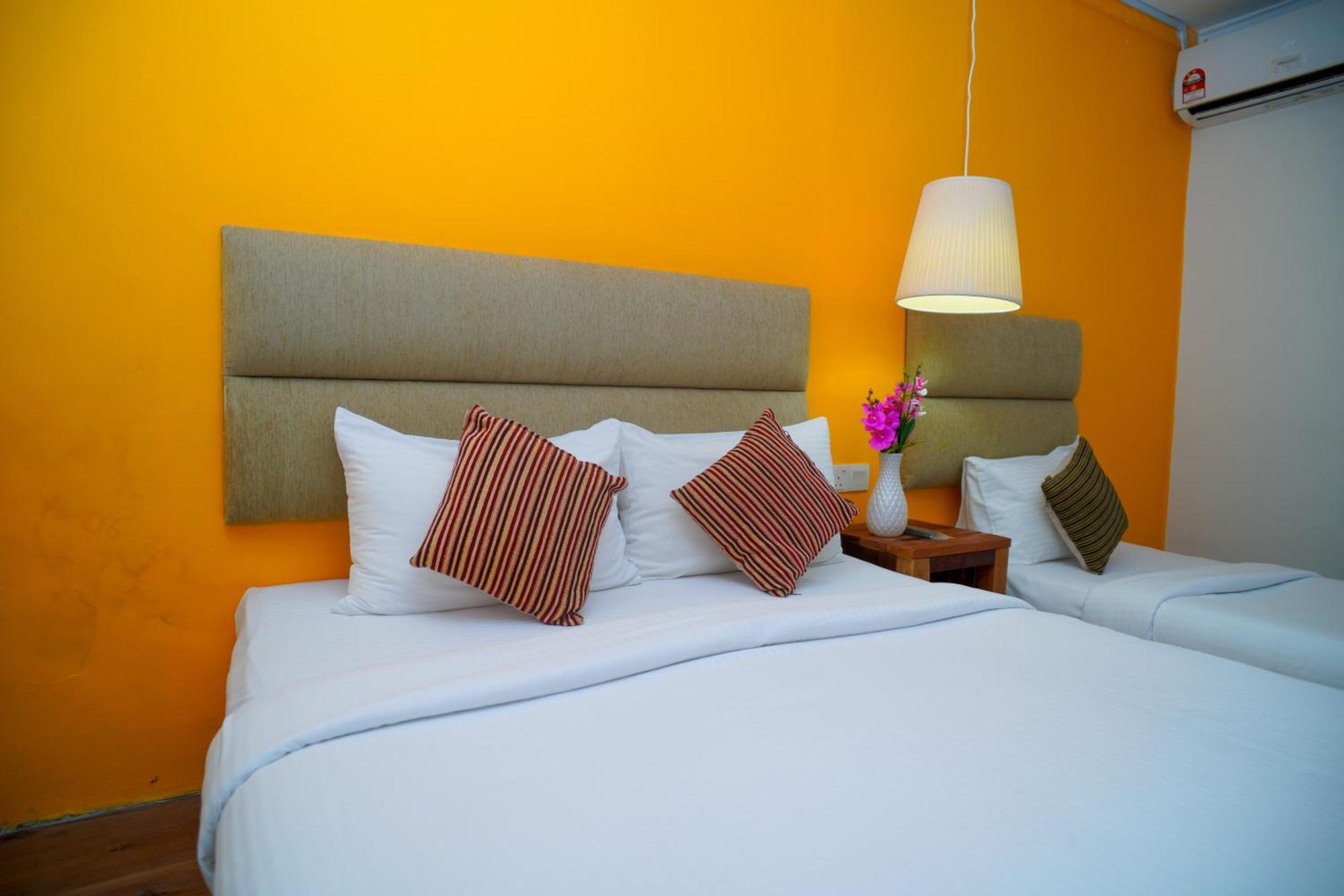 Redstone Boutique Hotel Куала-Лумпур Экстерьер фото