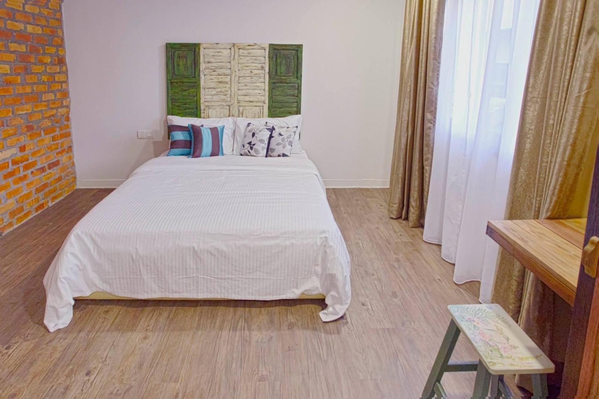 Redstone Boutique Hotel Куала-Лумпур Экстерьер фото